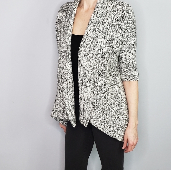 Express sweater black white stitch drape front - Picture 3 of 8